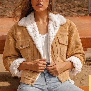 NWT Levi’s Heritage Tan Corduroy Faux Fur Trucker Jacket Size XS